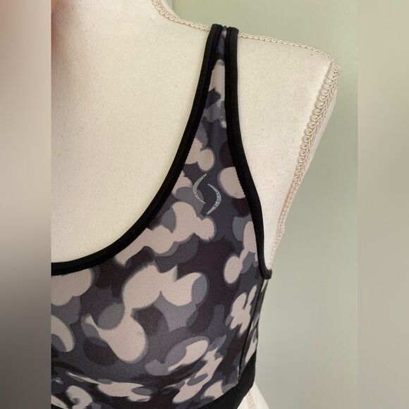 Cameo Sports Bra with Stretch - Picture 2 of 4